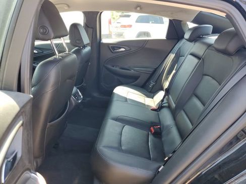 Used 2016 Chevrolet Malibu LT w/ Leather Package FWD image 28