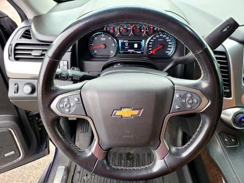 Used 2020 Chevrolet Suburban LT image 23