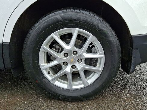 Certified 2023 Chevrolet Equinox LS w/ LPO, Floor Liner Package AWD/4WD image 32