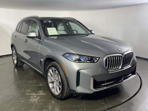 Used 2026 BMW X5 xDrive40i AWD/4WD image 3