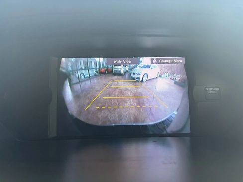 Used 2011 Honda Odyssey Touring Elite image 17