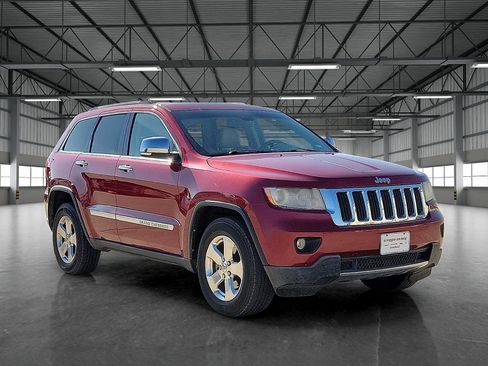 Used 2013 Jeep Grand Cherokee Limited image 6