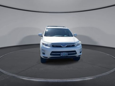Used 2013 Toyota Highlander Limited AWD/4WD image 4