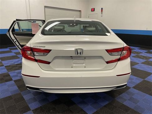Certified 2019 Honda Accord EX image 23