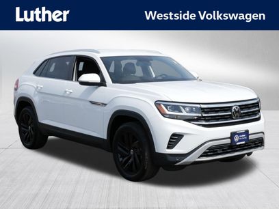 Certified 2023 Volkswagen Atlas Cross Sport SE w/ Black Wheel Package