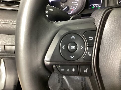 Used 2024 Toyota Camry SE FWD image 20