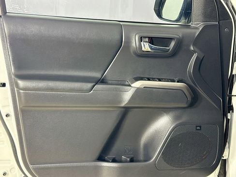 Certified 2023 Toyota Tacoma Limited w/ Black Out Package (TMS) image 9