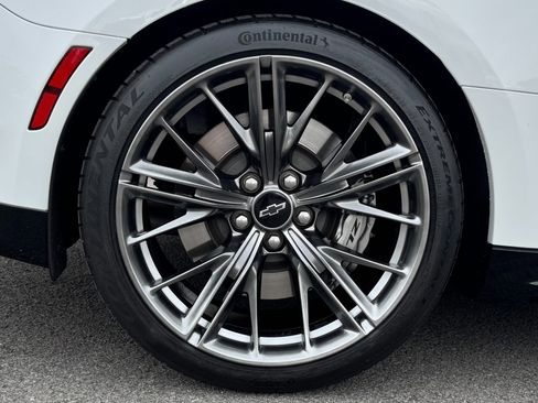 Used 2022 Chevrolet Camaro ZL1 image 70