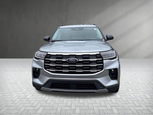 New 2025 Ford Explorer Active w/ Active Comfort Package image 2