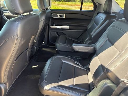 Used 2021 Ford Explorer XLT w/ Equipment Group 202A image 49