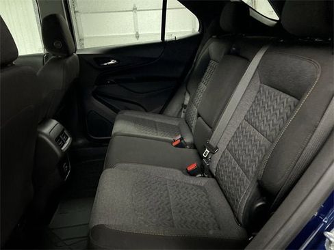 Used 2022 Chevrolet Equinox LT image 24