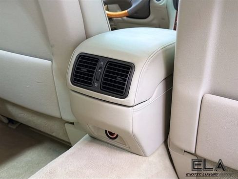 Used 2004 Lexus LS 430 RWD image 29