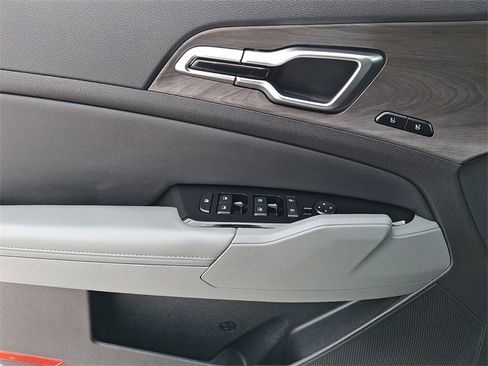 Certified 2023 Kia Sportage X-Pro Prestige image 11