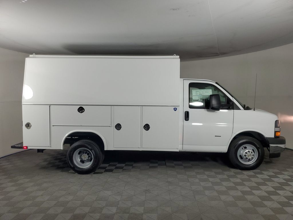 New 2026 Chevrolet Express 3500 w/ Power Convenience Package RWD image 1