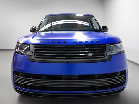 Used 2024 Land Rover Range Rover SV image 11