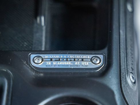 Certified 2025 Ford Bronco Outer Banks AWD/4WD image 27