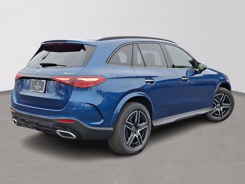 Used 2026 Mercedes-Benz GLC 300 GLC 300 image 4
