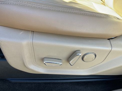 Used 2015 Ford F150 Lariat w/ Equipment Group 502A Luxury image 28