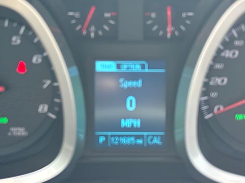 Used 2013 Chevrolet Equinox LT FWD image 35