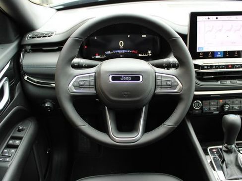 New 2026 Jeep Compass Limited w/ Sun, Sound & Navigation Group AWD/4WD image 18