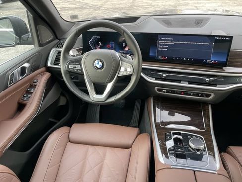 Certified 2026 BMW X5 xDrive40i w/ Premium Package image 9