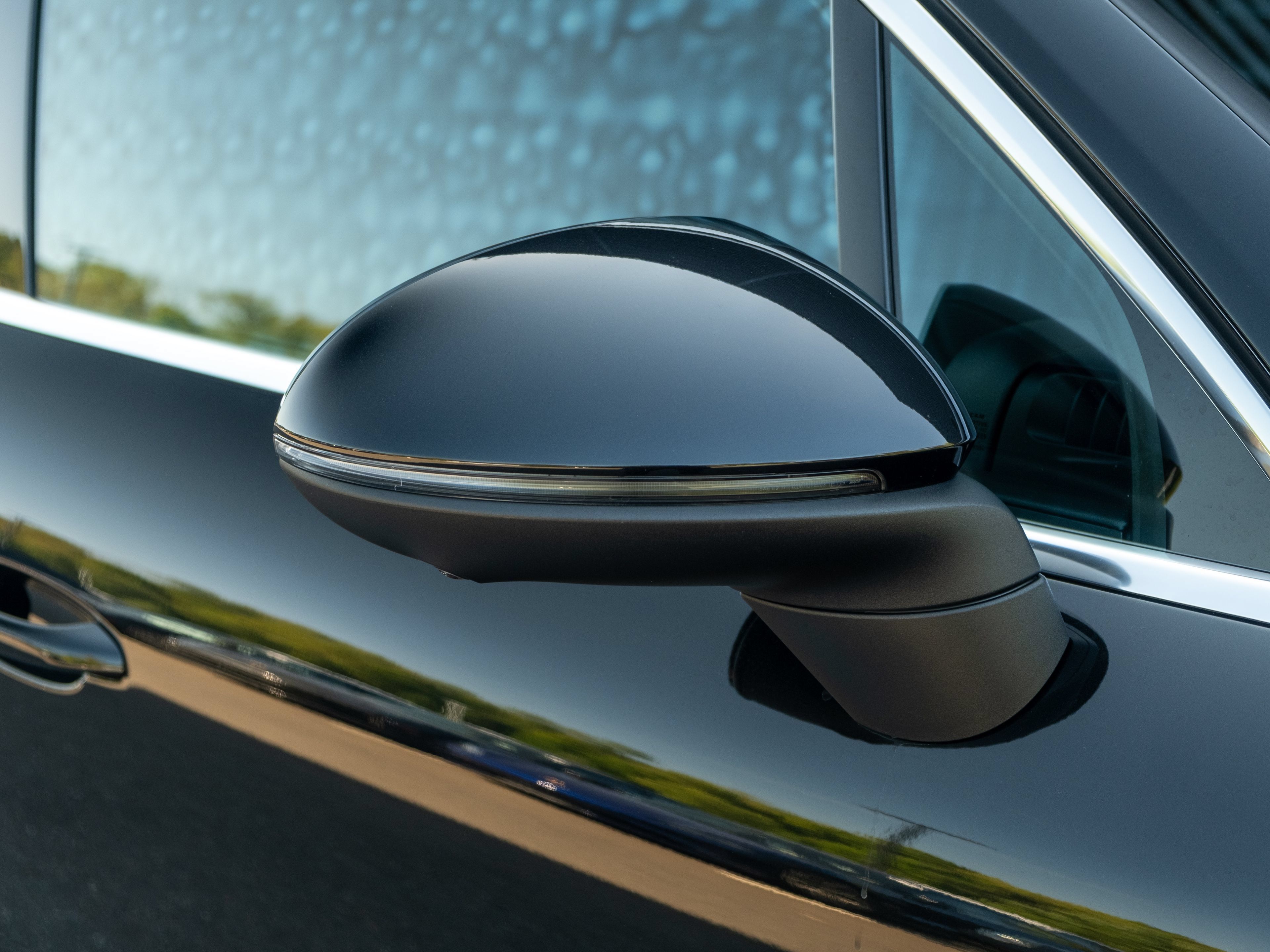Certified 2025 Porsche Cayenne AWD/4WD image 17