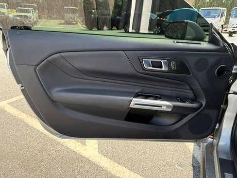 Used 2024 Ford Mustang Premium image 10