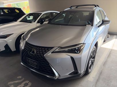 Certified 2025 Lexus UX 300h AWD w/ Accessory Package (Z2)