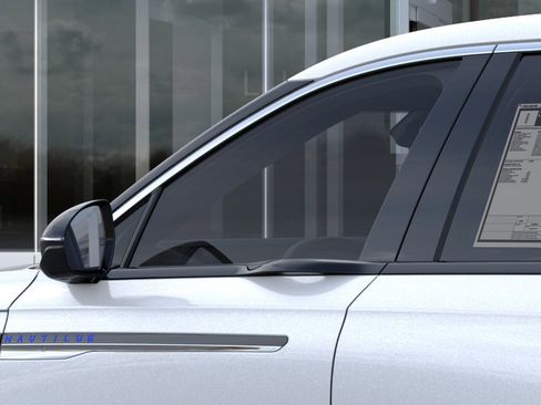 New 2026 Lincoln Nautilus Premier AWD/4WD image 20