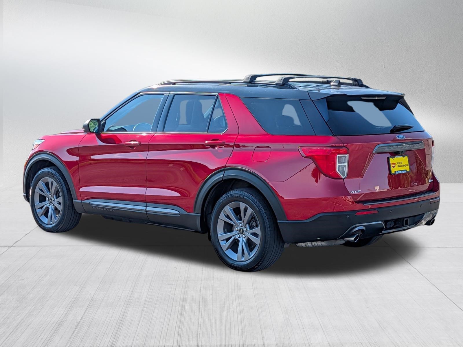 Used 2021 Ford Explorer XLT AWD/4WD image 5