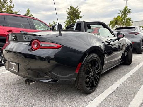 New 2026 MAZDA MX-5 Miata Club w/ Interior Package RWD image 20