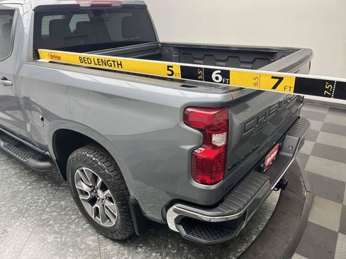 Certified 2021 Chevrolet Silverado 1500 LT AWD/4WD image 29