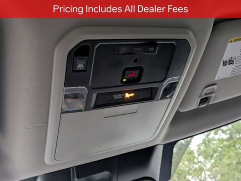 Used 2023 Toyota Tundra SR5 w/ SR5 Convenience Package AWD/4WD image 22