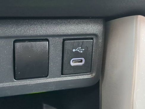 Used 2024 Toyota Corolla Cross LE image 20