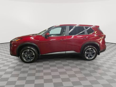 Used 2025 Nissan Rogue SV w/ SV Premium Package AWD/4WD image 6