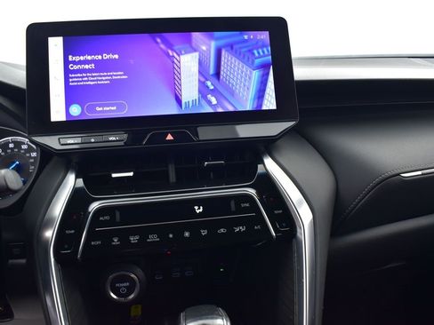 Used 2023 Toyota Venza Nightshade image 14