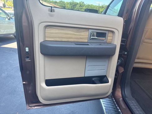 Used 2011 Ford F150 Lariat w/ Lariat Plus Pkg AWD/4WD image 17