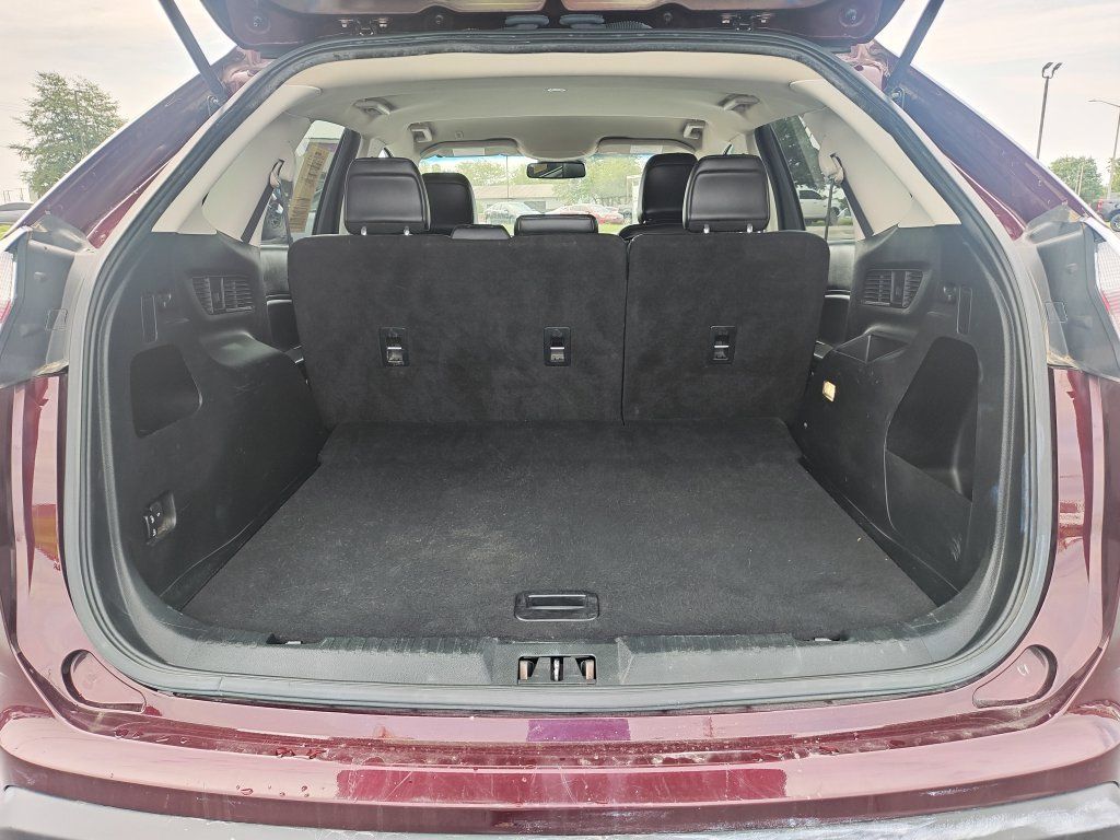 Used 2021 Ford Edge SEL AWD/4WD image 9