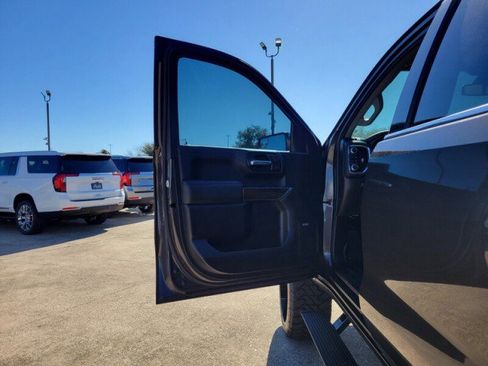 Used 2019 GMC Sierra 1500 SLT image 13