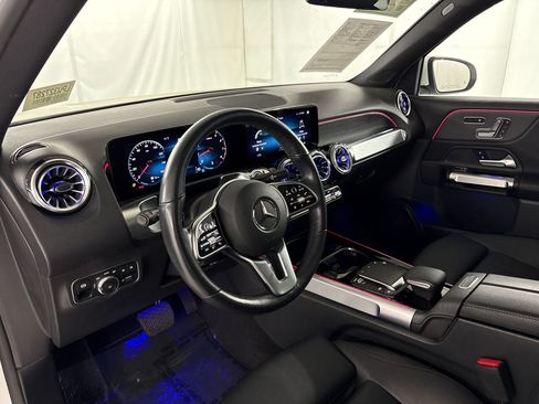 Certified 2023 Mercedes-Benz GLB 250 image 4