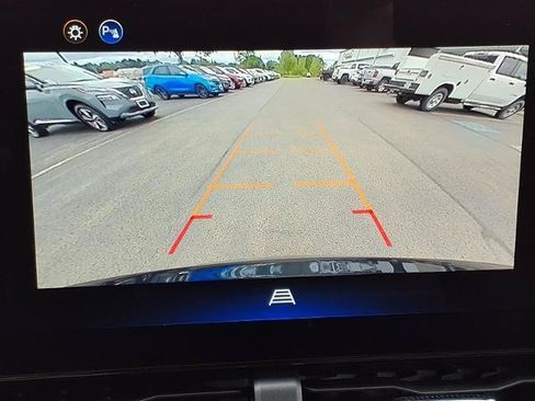 Used 2026 Chevrolet Equinox LT AWD/4WD image 25