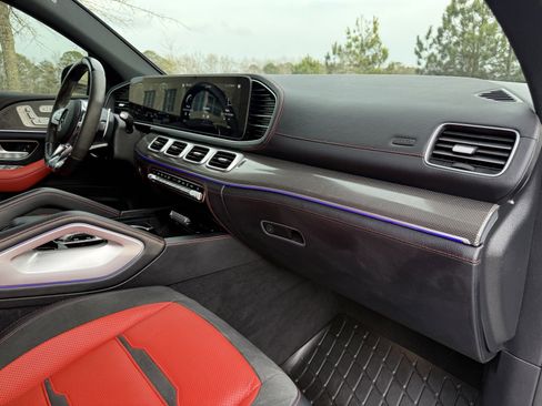 Used 2023 Mercedes-Benz GLE 53 AMG 4MATIC Coupe image 23