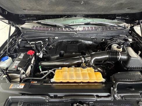Used 2018 Ford Expedition Limited AWD/4WD image 29