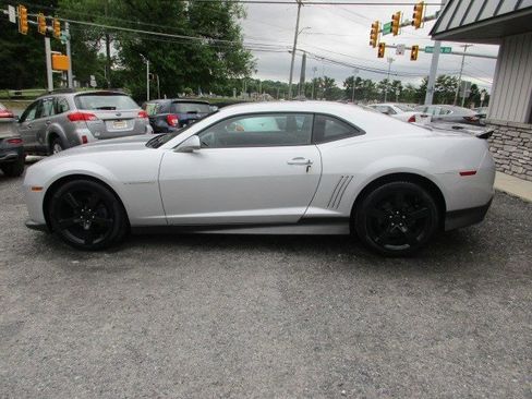 Used 2010 Chevrolet Camaro LT w/ LPO, Ground Effects Package RWD image 5