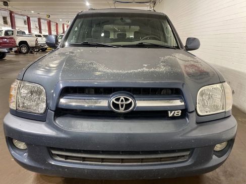 Used 2006 Toyota Sequoia SR5 image 8