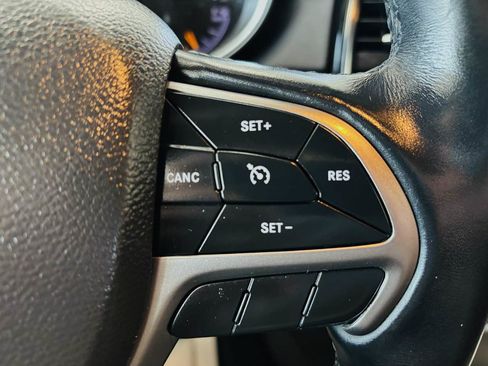Used 2020 Jeep Grand Cherokee Limited AWD/4WD image 50