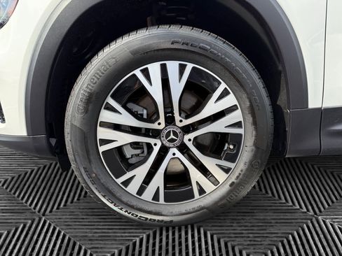 Certified 2026 Mercedes-Benz GLB 250 4MATIC image 9