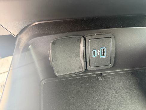 Used 2024 Ford Bronco Outer Banks w/ Sasquatch Package AWD/4WD image 18