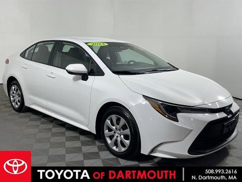 Certified 2023 Toyota Corolla LE image 1
