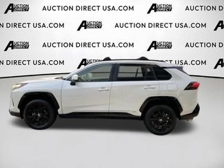 Used 2022 Toyota RAV4 SE w/ Convenience Package AWD/4WD video 3